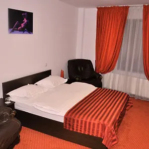 https://hotel-thomas.bucharesthotelsnow.com