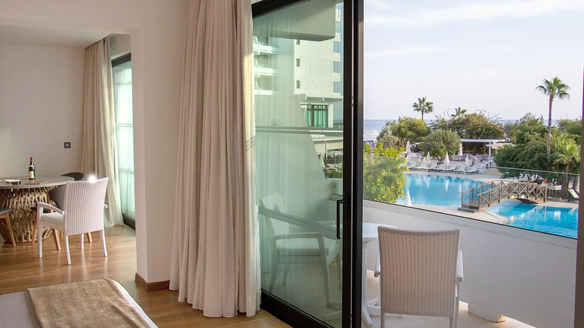 Resort Grecian Bay Hotel Ayia Napa